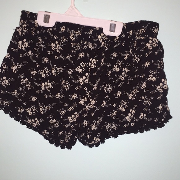 Full Tilt Shorts Short From Tillys With Flowers Poshmark